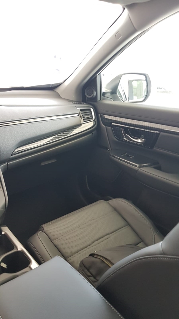 Honda CR-V 2017+ İçin Uyumlu Karbon Göğüslük Kaplama (2 Parça) 2
