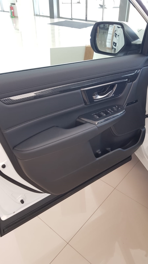 Honda CR-V 2017+ Uyumlu Karbon Kapı Döşeme Çıtası 5