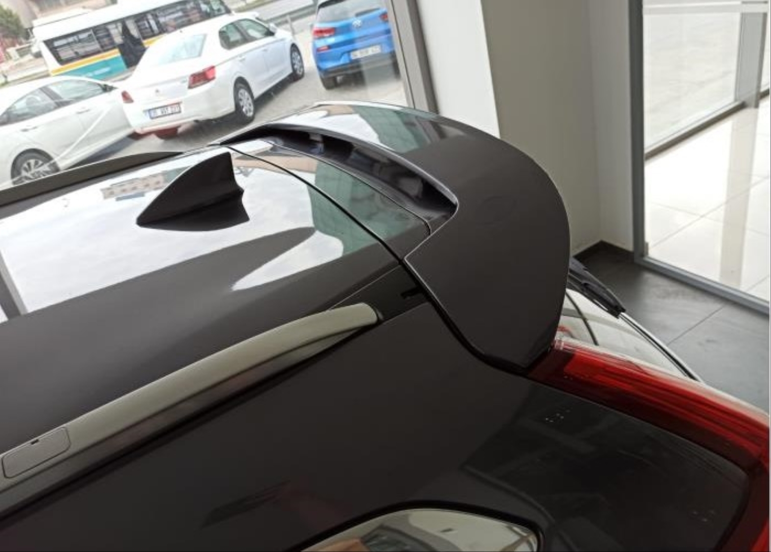 Honda CR-V 2018-2021 için Uyumlu Spoiler (Boyasız) 2