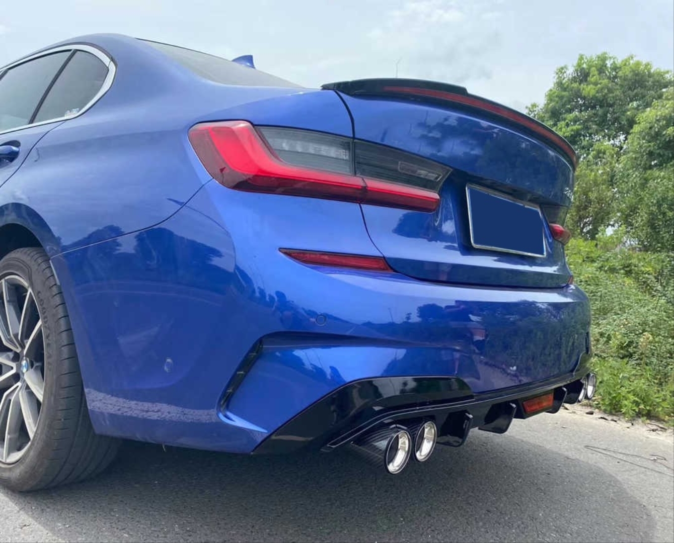 BMW 3 Serisi 2019+ G20 LED Spoiler (Piano Black) 2