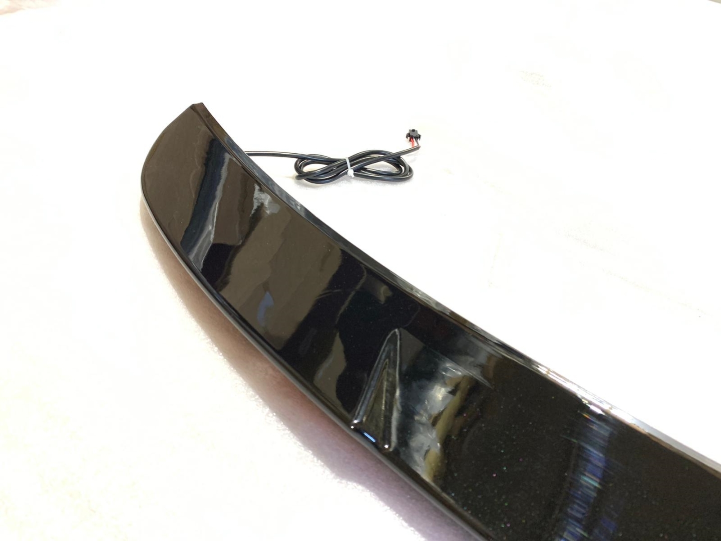 BMW 3 Serisi 2019+ G20 LED Spoiler (Piano Black) 4