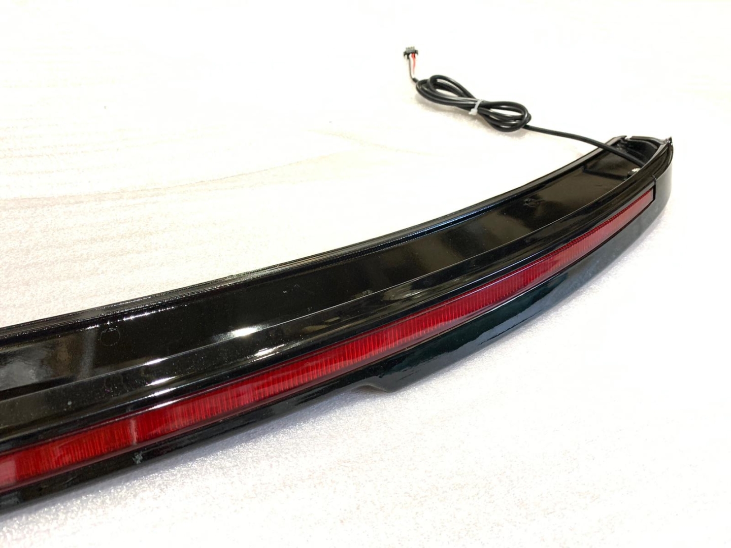BMW 3 Serisi 2019+ G20 LED Spoiler (Piano Black) 5