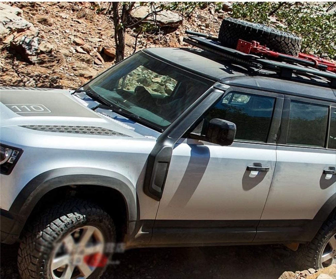Land Rover Defender 2020+ İçin Snorkel (90'lık ve 110'luk Modellerle Uyumlu) 3