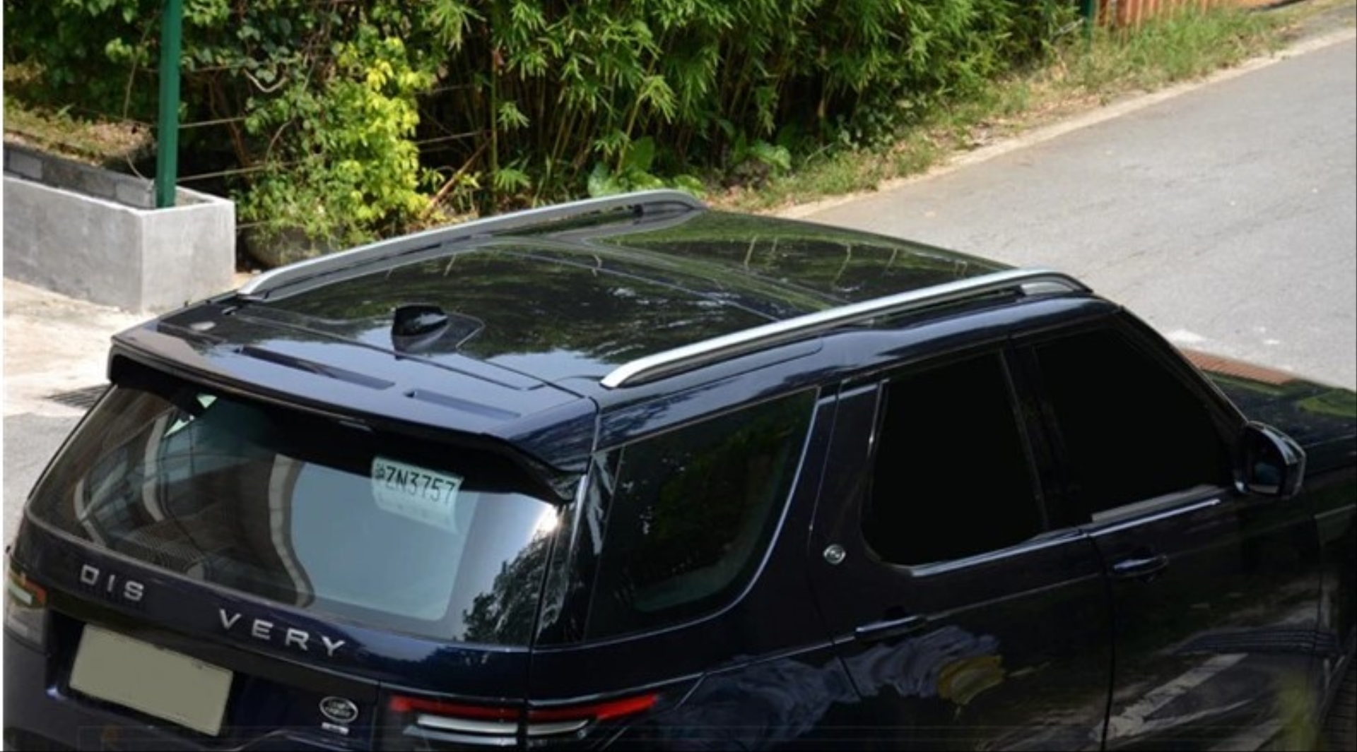 Land Rover Discovery 5 (2017 ve üzeri) için Tavan Çıtası 5