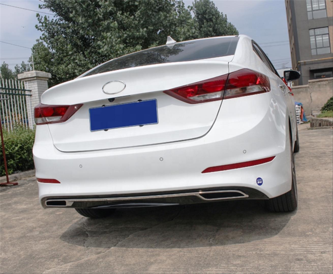 2016-2019 Hyundai Elantra İçin Uyumlu Difüzör - Mercedes Tasarımı 3