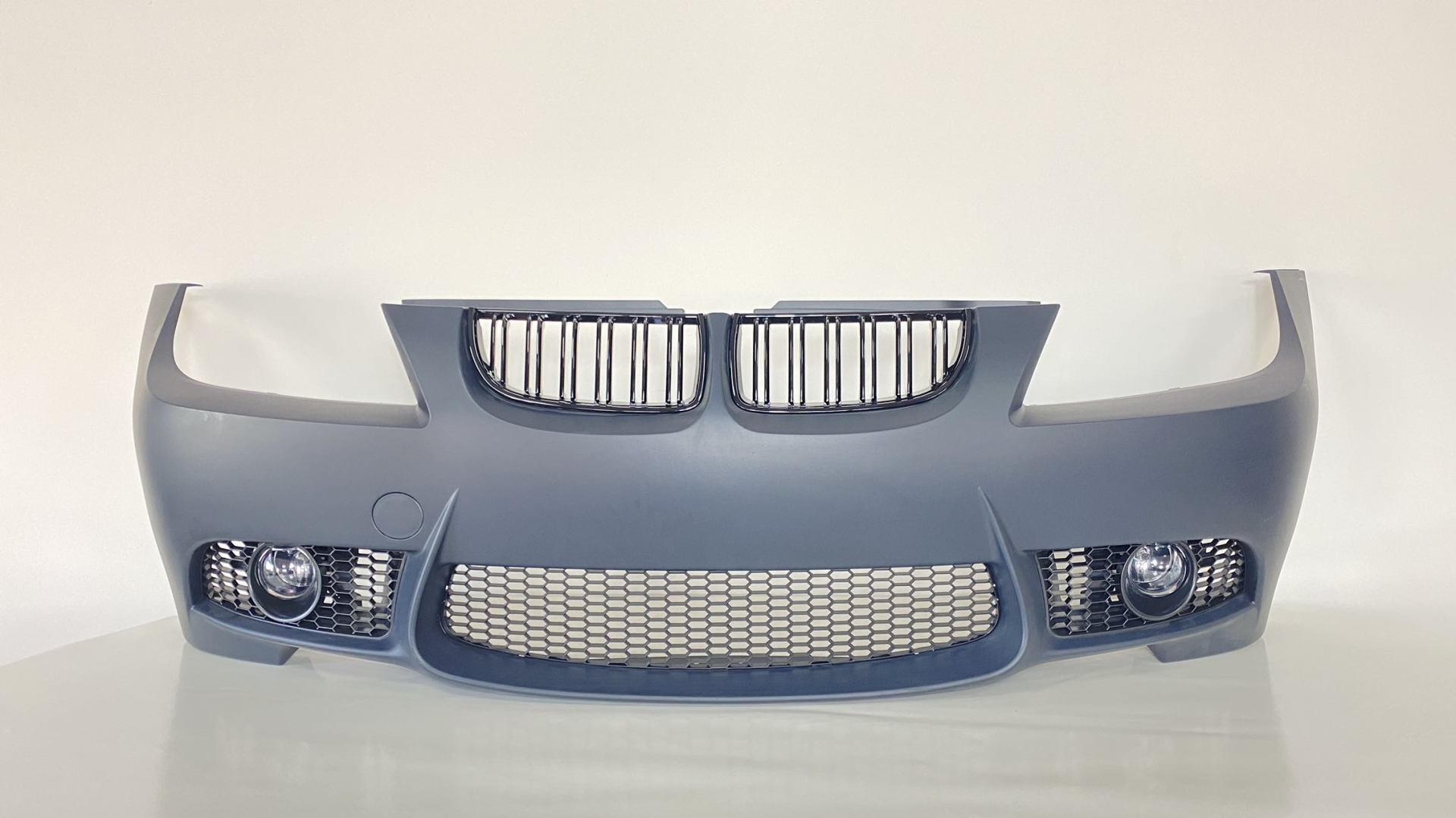 BMW 3 Serisi E90 (2005-2008) için Uyumlu M3 Görünüm Ön Tampon + Panjur (Sis Lambaları Dahil) 4