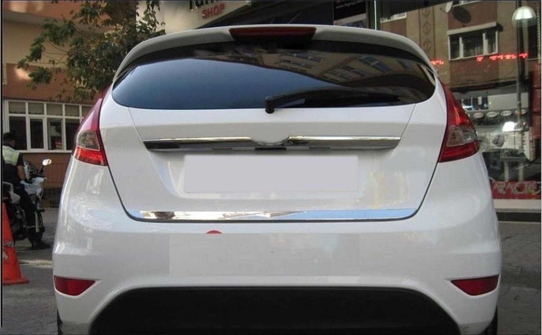Ford Fiesta için Uyumlu Arka Bagaj Çıtası Hatchback 3