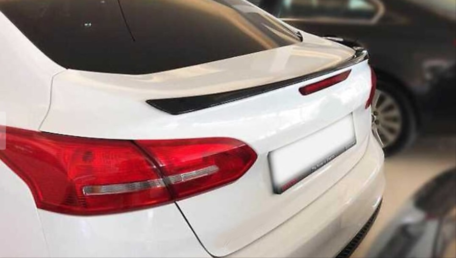 2019+ Ford Focus için Uyumlu Hybrid Spoiler - Piano Black (Parlak Siyah) 3