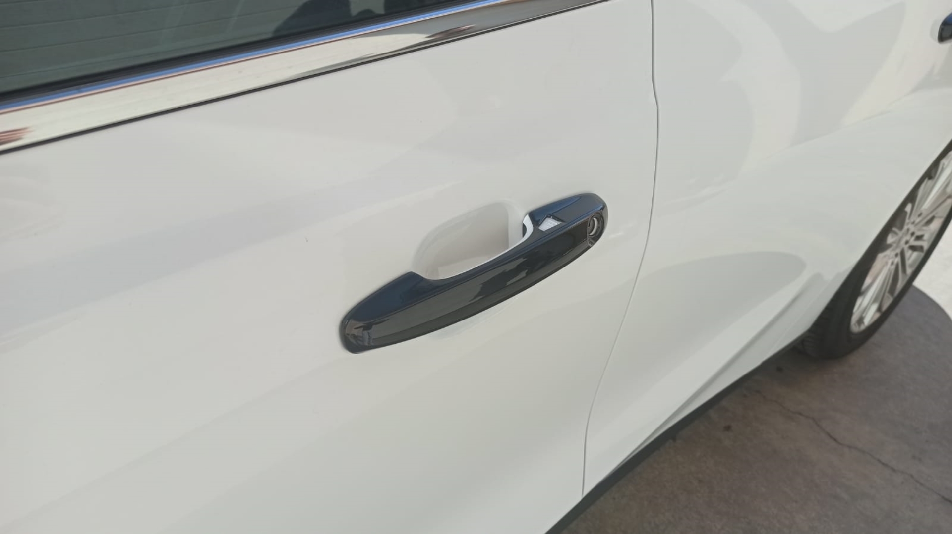 Ford Focus 2019+ Kapı Kolu Piano Black (Smart Key) 2