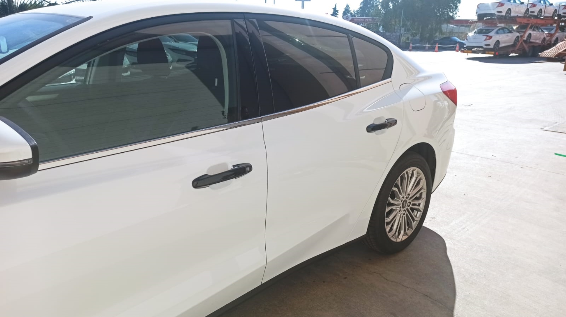 Ford Focus 2019+ Kapı Kolu Piano Black (Smart Key) 4