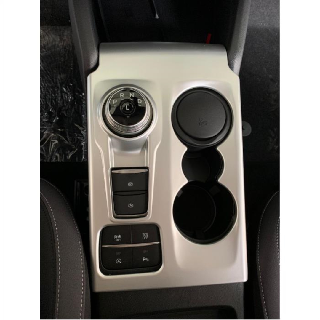 Focus 2019+ Vites Konsol Kaplama Silver (ABS) 4