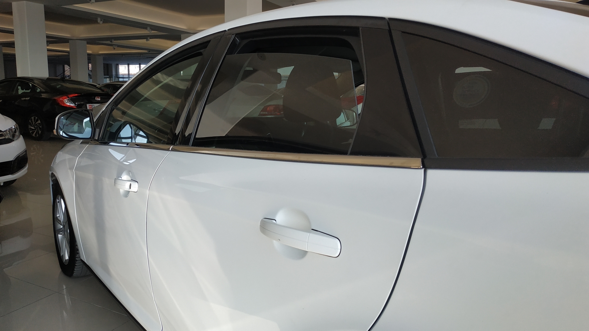 Ford Focus 2012-2018 Sedan Cam Çıtası Nikelajı 2
