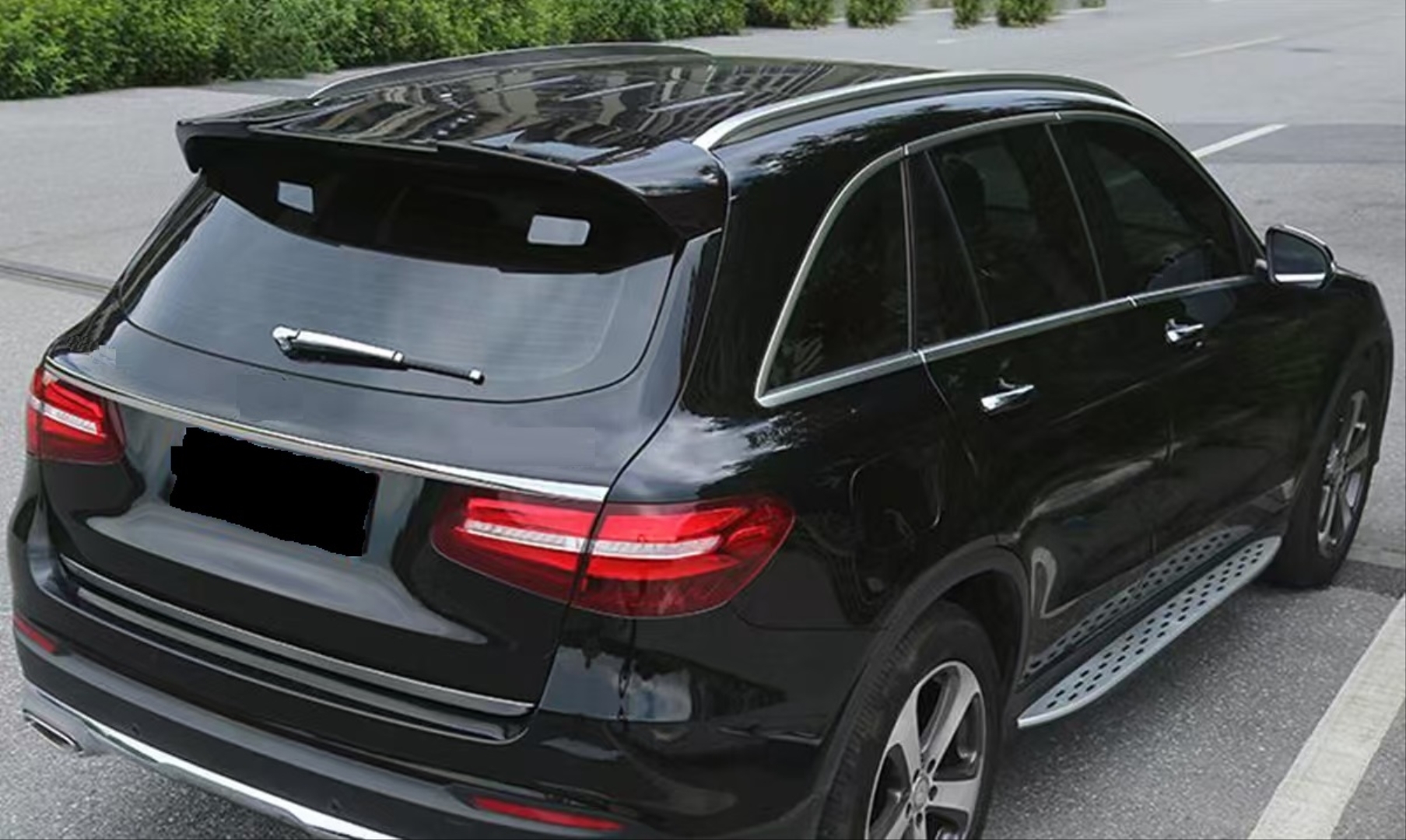 GLC Serisi için Uyumlu Spoiler Piano Black 5