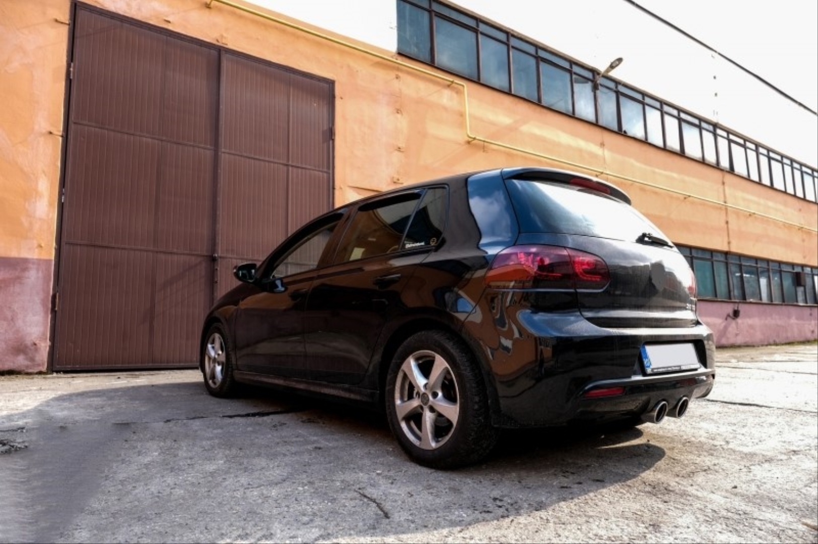 Volkswagen Golf 6 (2009-2012) Uyumlu R20 Arka Tampon 5