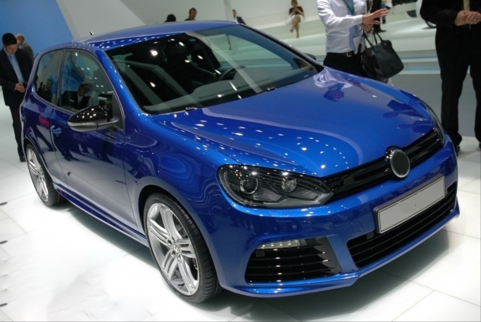 Volkswagen Golf 6 (2009-2012) R20 Ön Tampon + Panjur 3