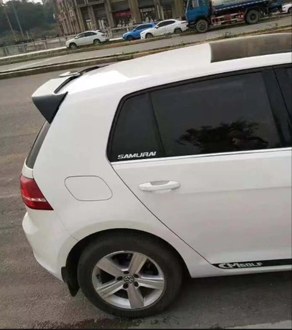 Volkswagen Golf 7 - 7.5 (2013-2020) Uyumlu Oettinger Spoiler (Piano Black) 2