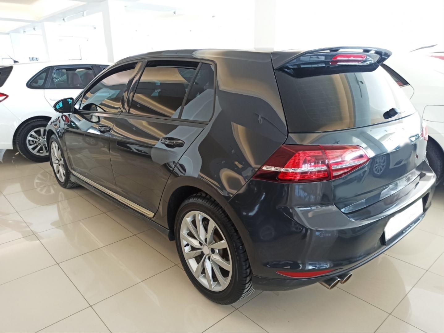 Golf 7 - 7.5 (2013-2020) İçin Uyumlu Kapı Çıtası Nikelaj 2