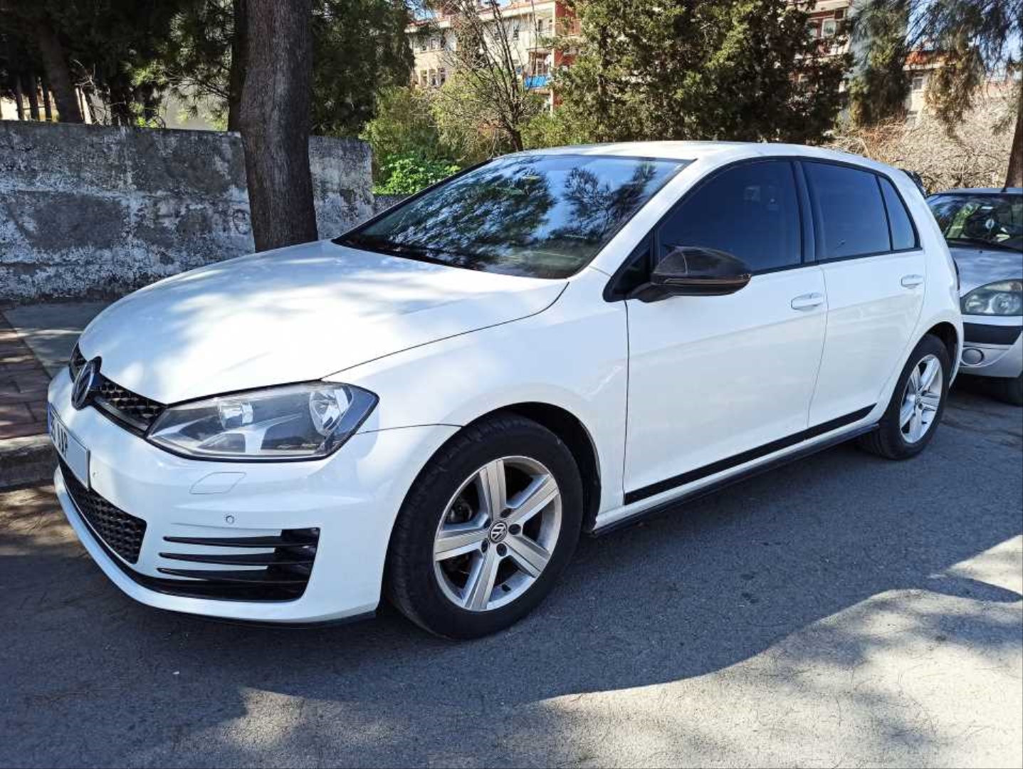 Golf 7 - 7.5 (2013-2020) İçin Uyumlu Kapı Çıtası Piano Black 3