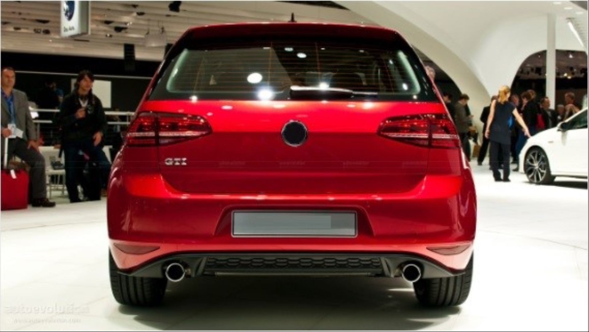 Golf 7 (2013-2018) Uyumlu GTI Difüzör Piano Black 3