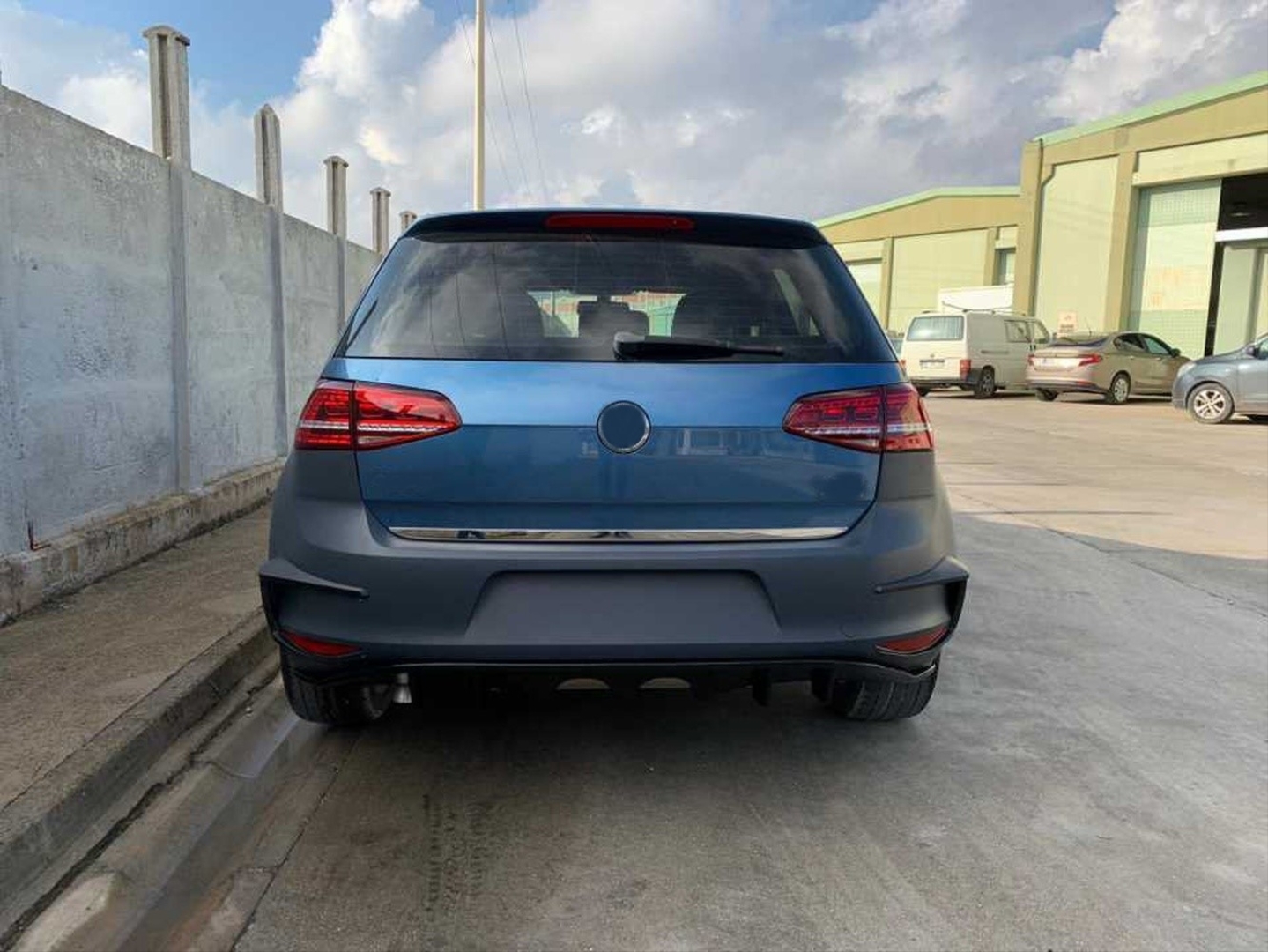 Volkswagen Golf 7 MK7 (2012-2018) Body Kit R400 3