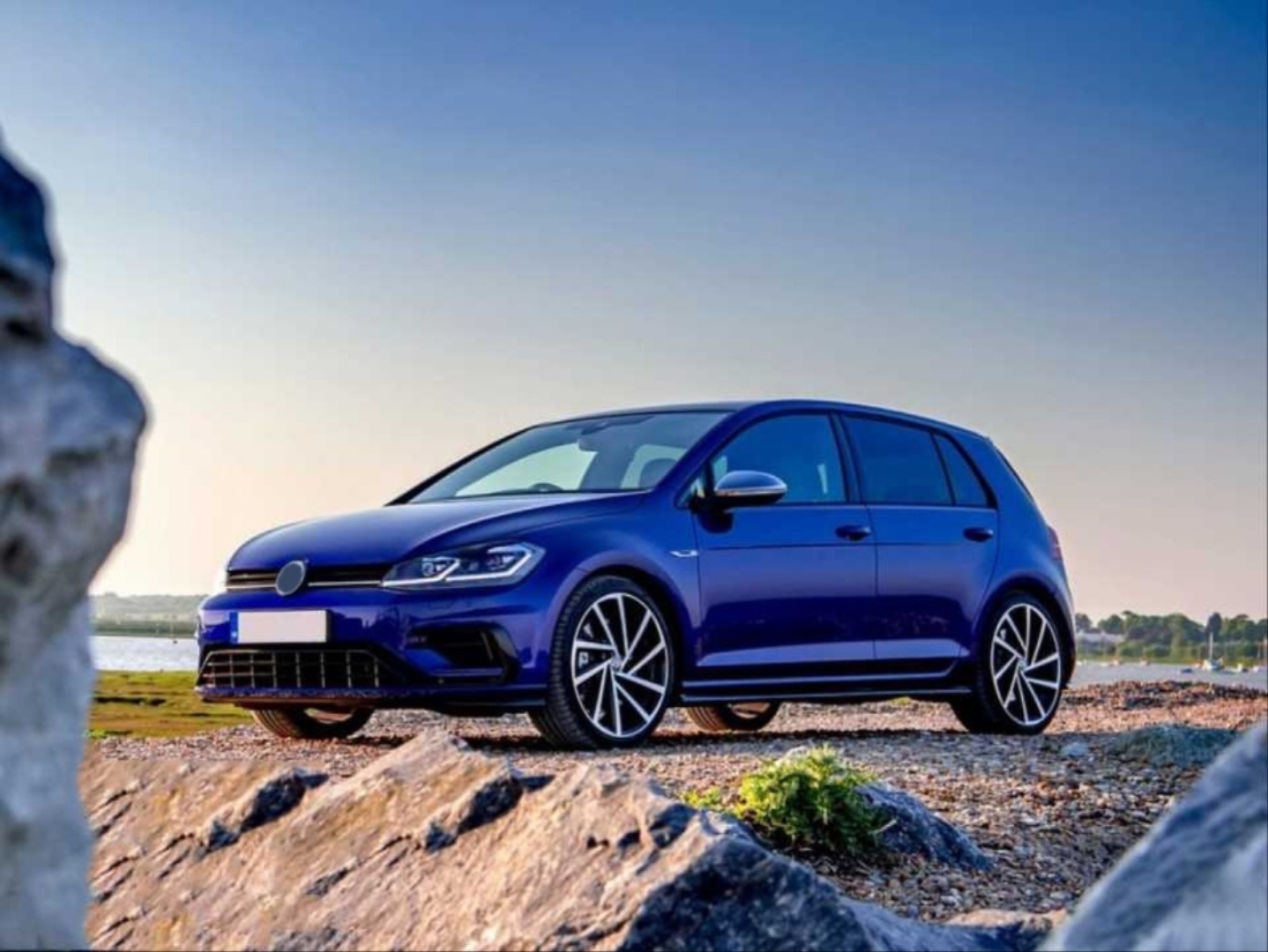 Golf 7.5 İçin Uyumlu 'R' Ön Tampon + Panjur 'R' 4