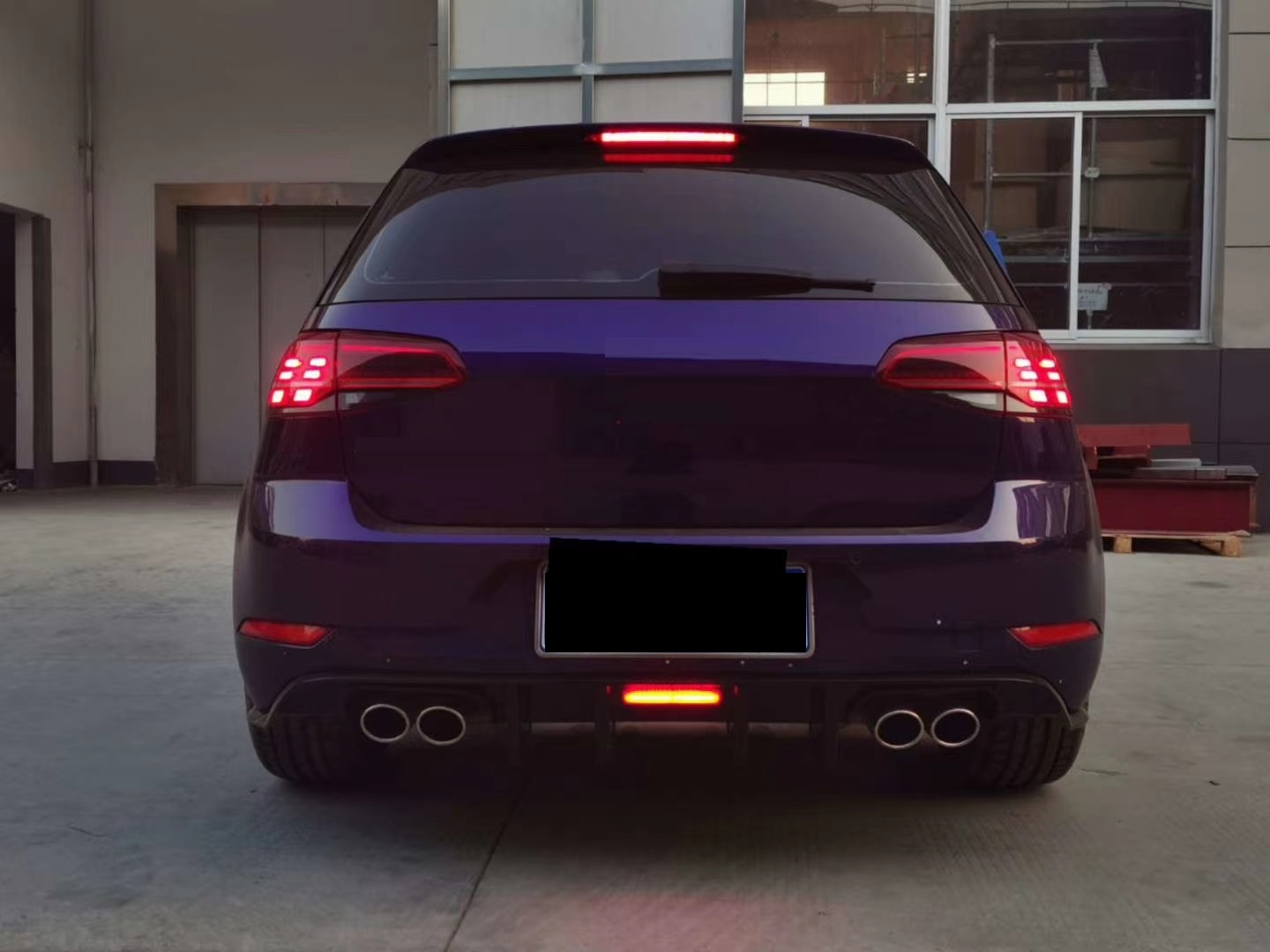 Golf 7.5 LED'li R Difüzör 2