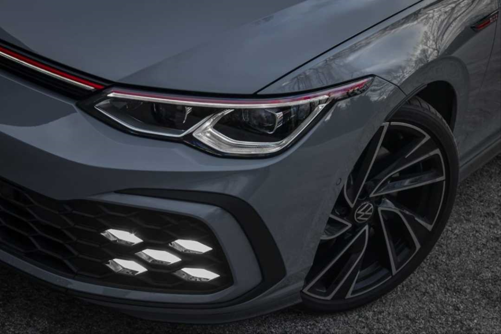 Golf 8 için Uyumlu GTI Ön Tampon ve Panjur Seti 3
