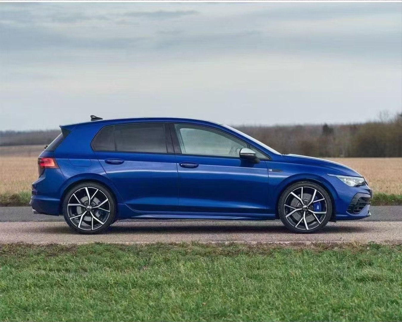 Volkswagen Golf 8 R Body Kit 4