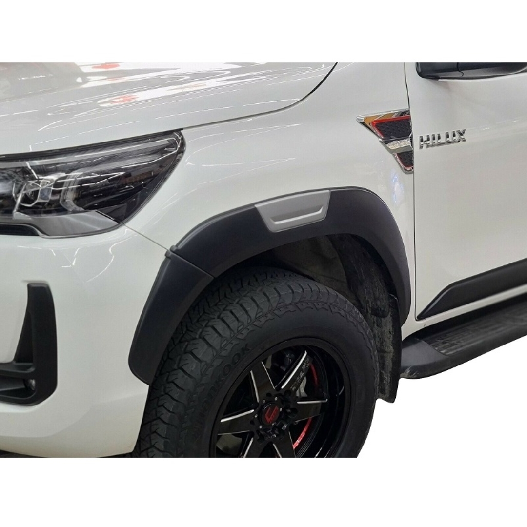 Toyota Hilux Revo 2016-2019 için Uyumlu 2021 Rocco / Invincible Çamurluk Kabartma (Dodık) 3