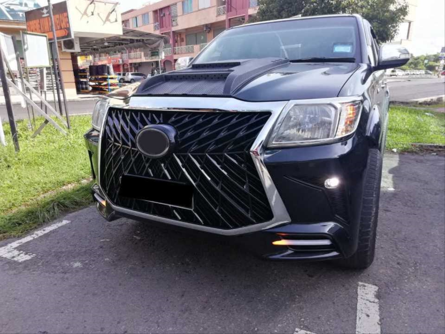 Lexus Ön Tampon + Panjur (Toyota Hilux Vigo 2012-2015) 4