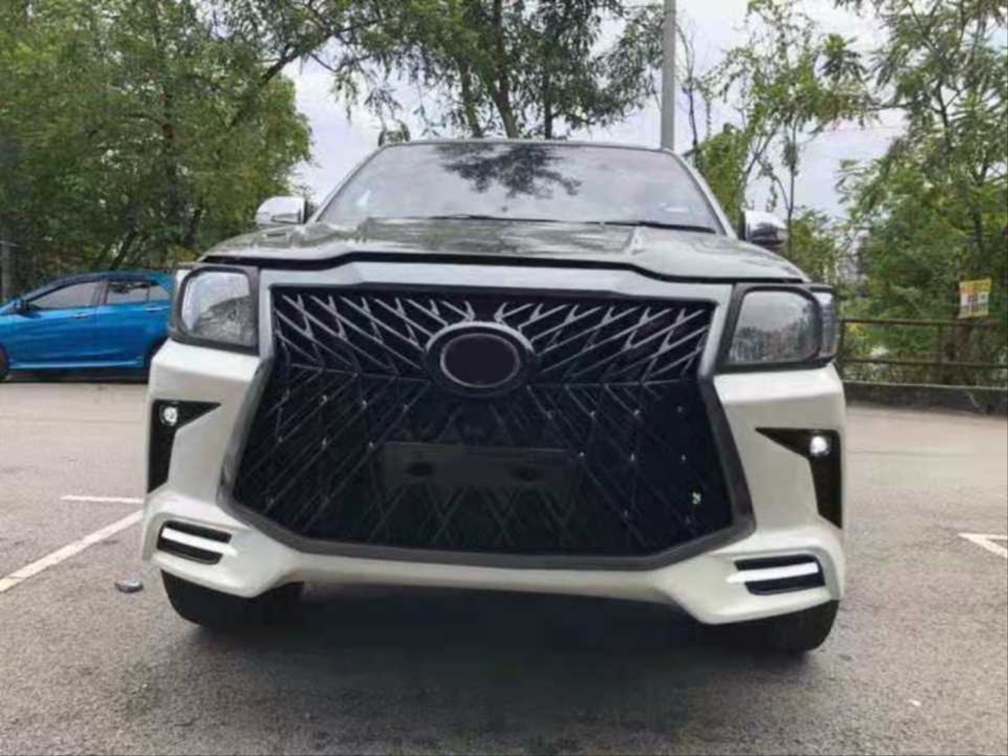 Lexus Ön Tampon + Panjur (Toyota Hilux Vigo 2012-2015) 5