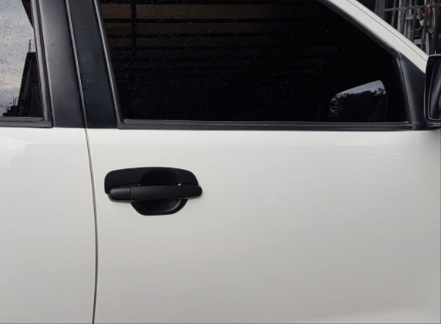 Toyota Hilux Vigo 2012-2015 İçin Uyumlu Kapı Kolu Kaplama Siyah 5