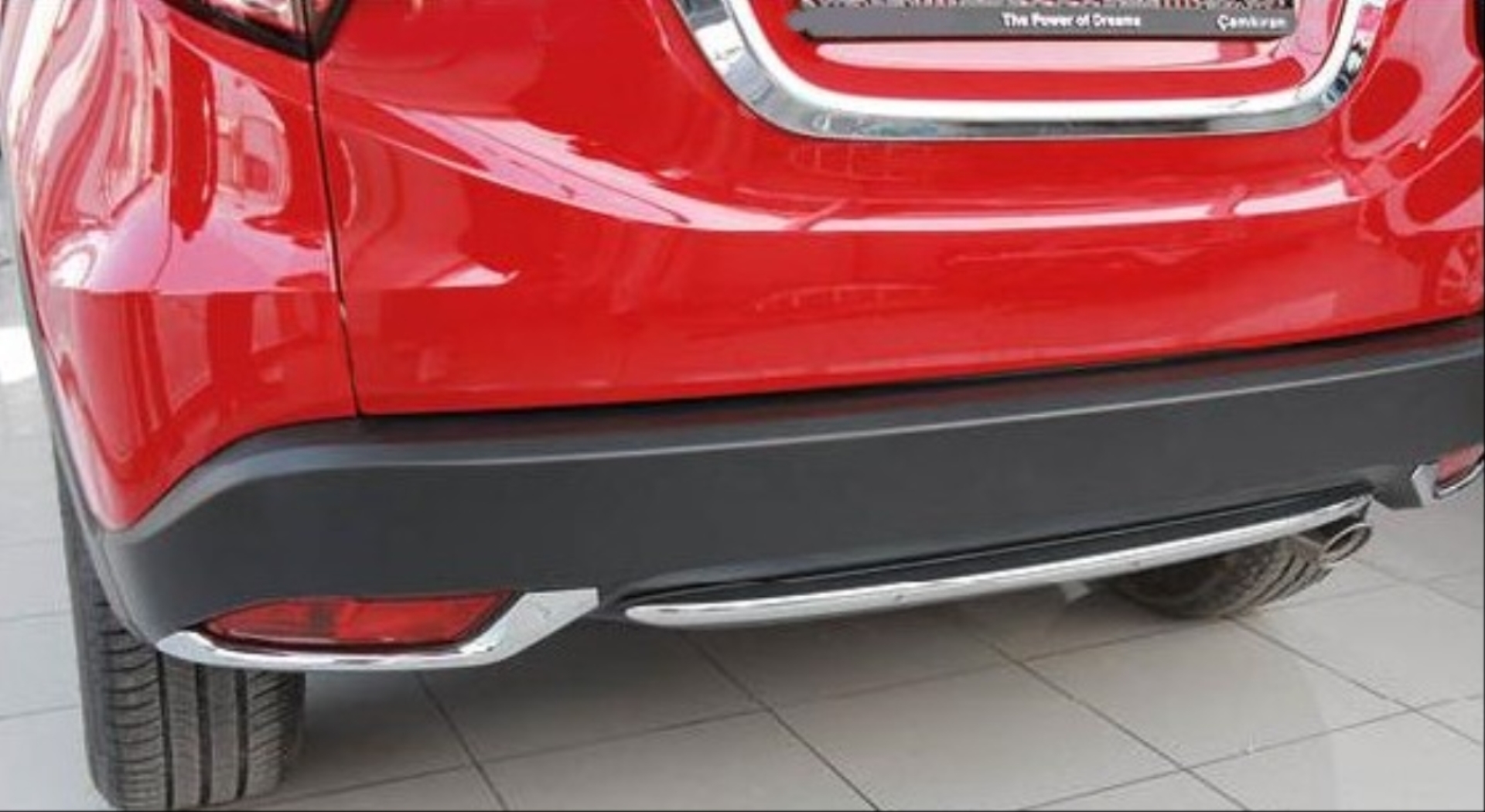 Honda HR-V 2016-2021 İçin Uyumlu Arka Sis Alt Nikelajı 2