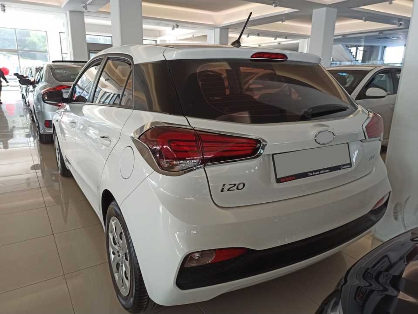 Hyundai i20 2018+ Stop Kaplaması Nikelaj 3