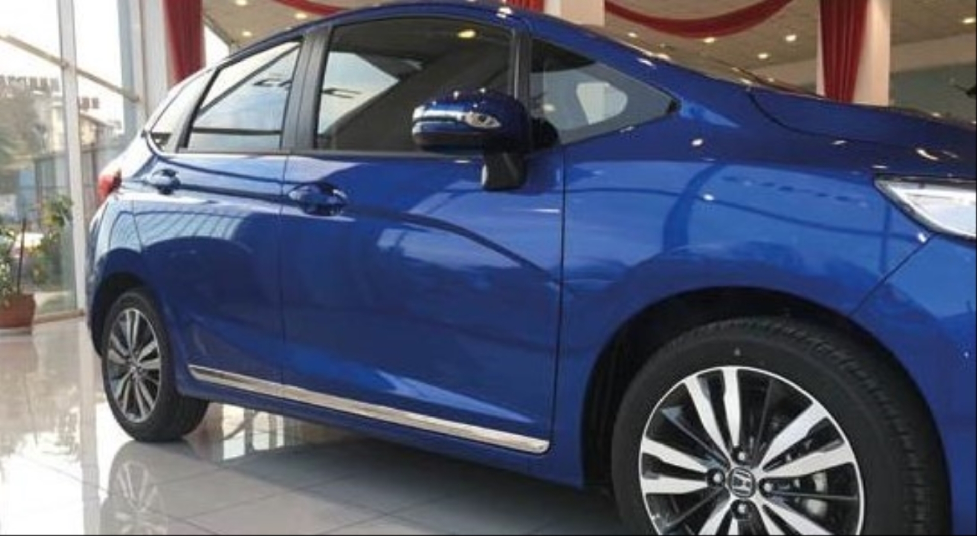 Honda Jazz 2015-2021 İçin Uyumlu Kapı Çıtası Nikelaj 2