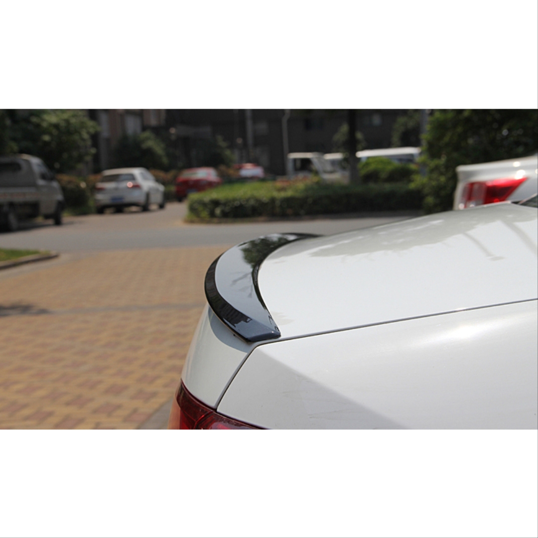 Jetta 2012-2018 için Uyumlu Wing Spoiler - Piano Black 2