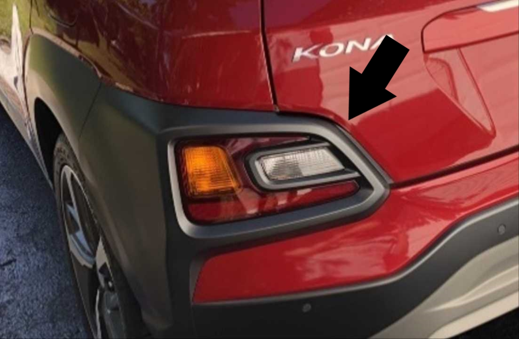 Kona İçin Uyumlu Arka Sis Kaplama - Piano Black 3