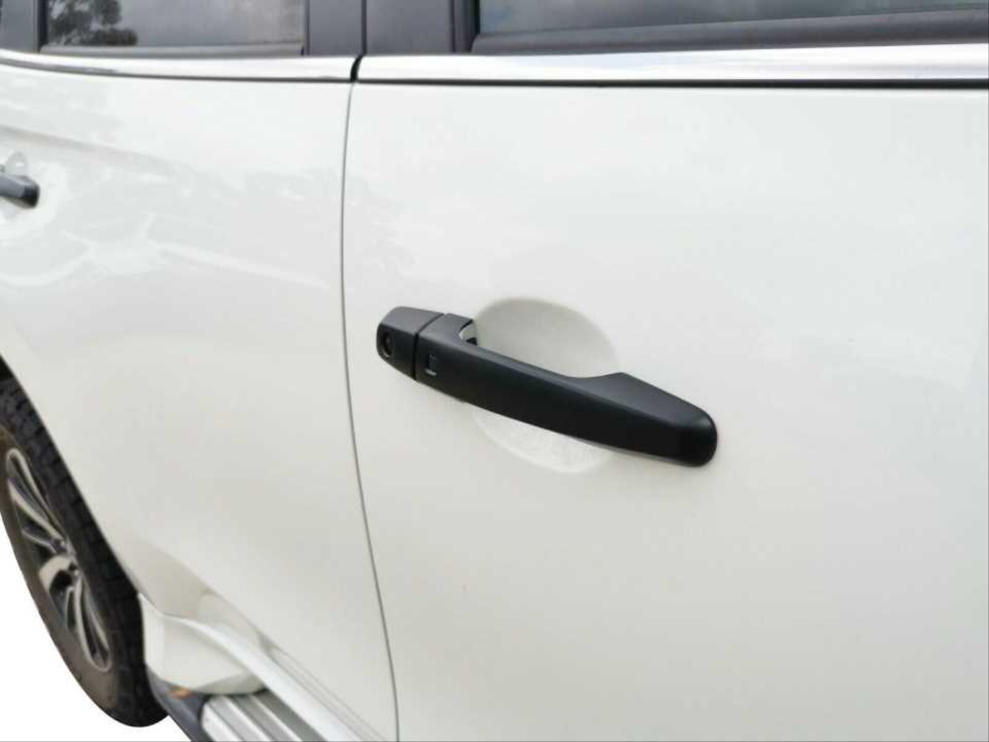 Mitsubishi L200 2019+ İçin Uyumlu Kapı Kolu Kaplama Siyah 4