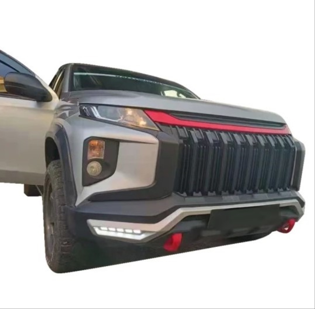 Mitsubishi L200 2019+ İçin Uyumlu Siyah Panjur (Kırmızı Çizgili) 3