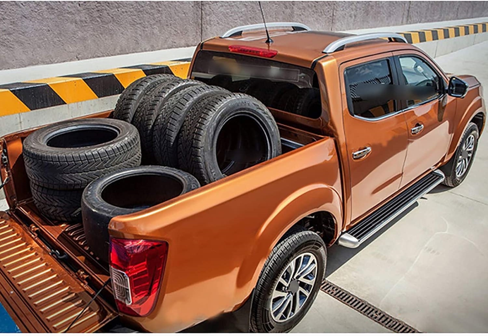 Nissan Navara 2015+ İçin Uyumlu Tavan Çıtası (Vidali) 4