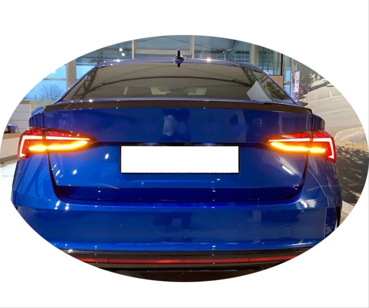 2020-2024 Skoda Octavia Hybrid Spoiler (Piyano Siyah) 2