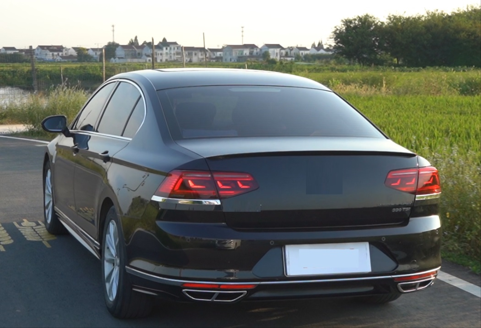 Passat B8 İçin B8.5 Difüzör Seti (Krom Trimler Dahil) 2