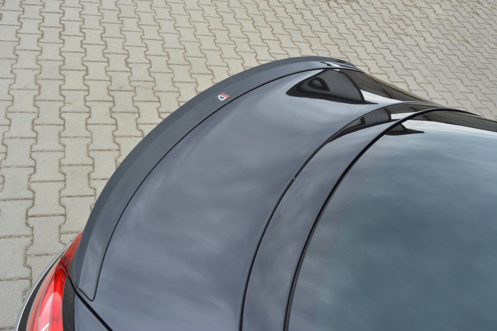 Volkswagen Passat CC Spoiler - Piano Black 4