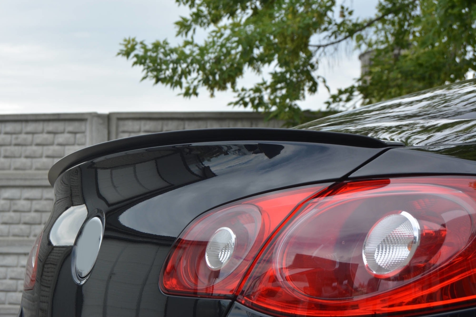 Volkswagen Passat CC Spoiler - Piano Black 5