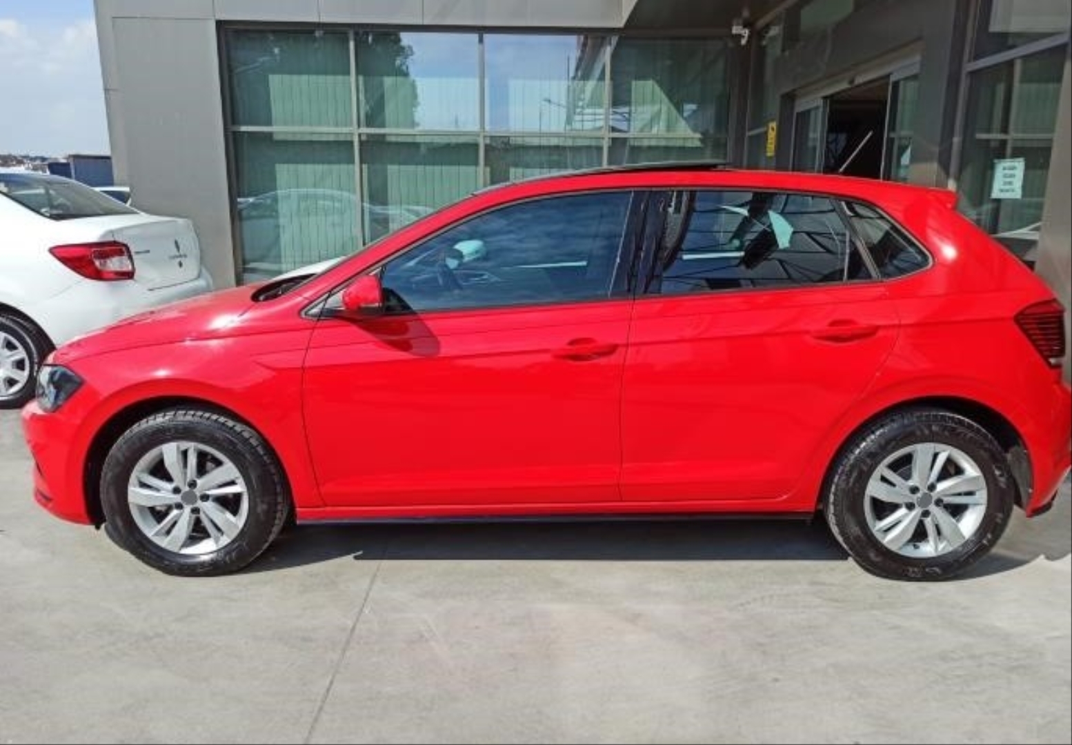 Volkswagen Polo 2018+ İçin Uyumlu Marşpiyel 5
