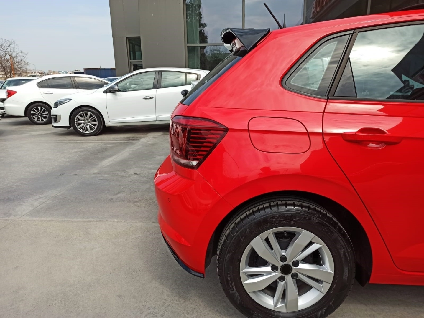 Volkswagen Polo 2019+ İçin Uyumlu Spoiler 2