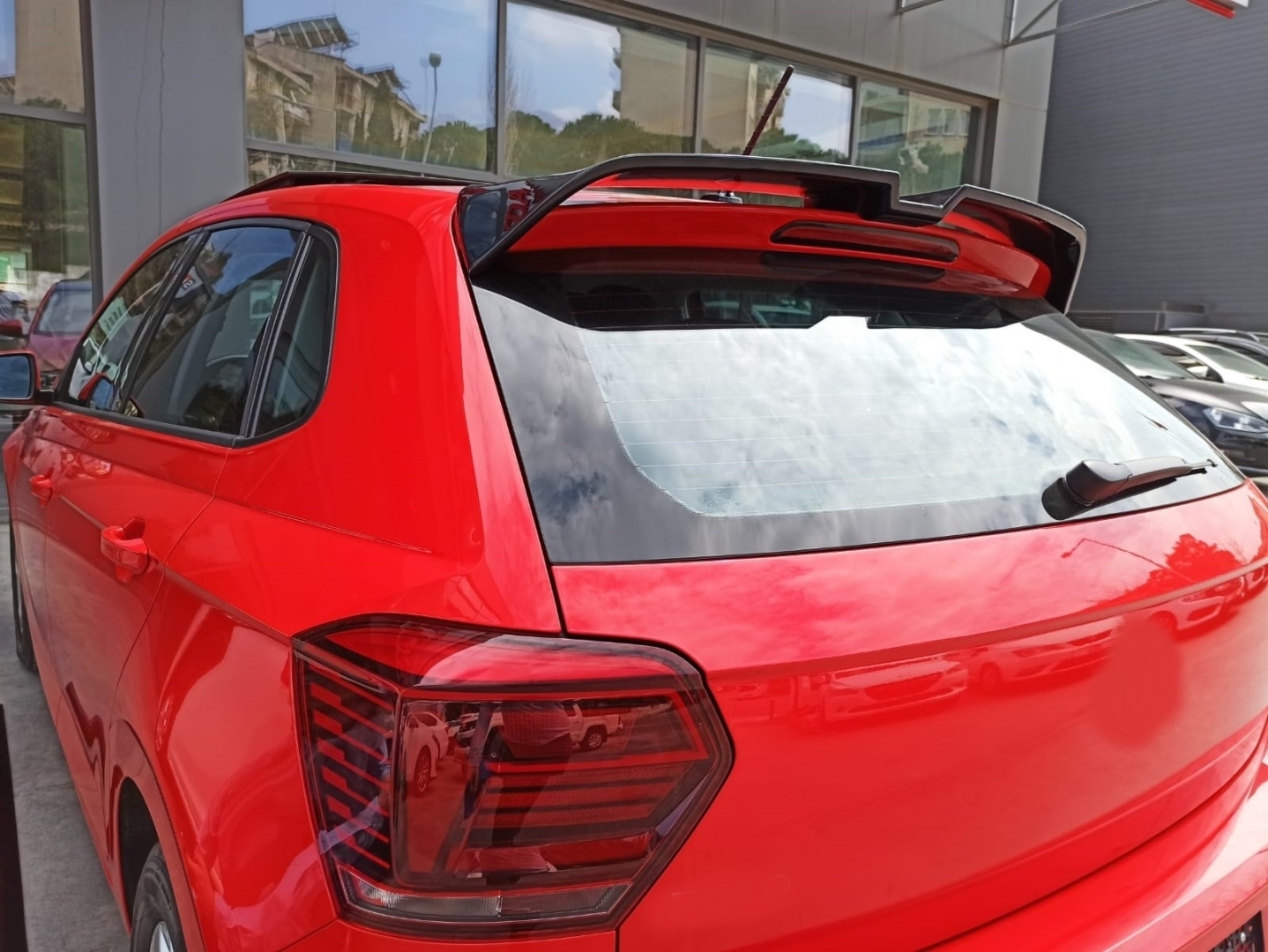 Volkswagen Polo 2019+ İçin Uyumlu Spoiler 4