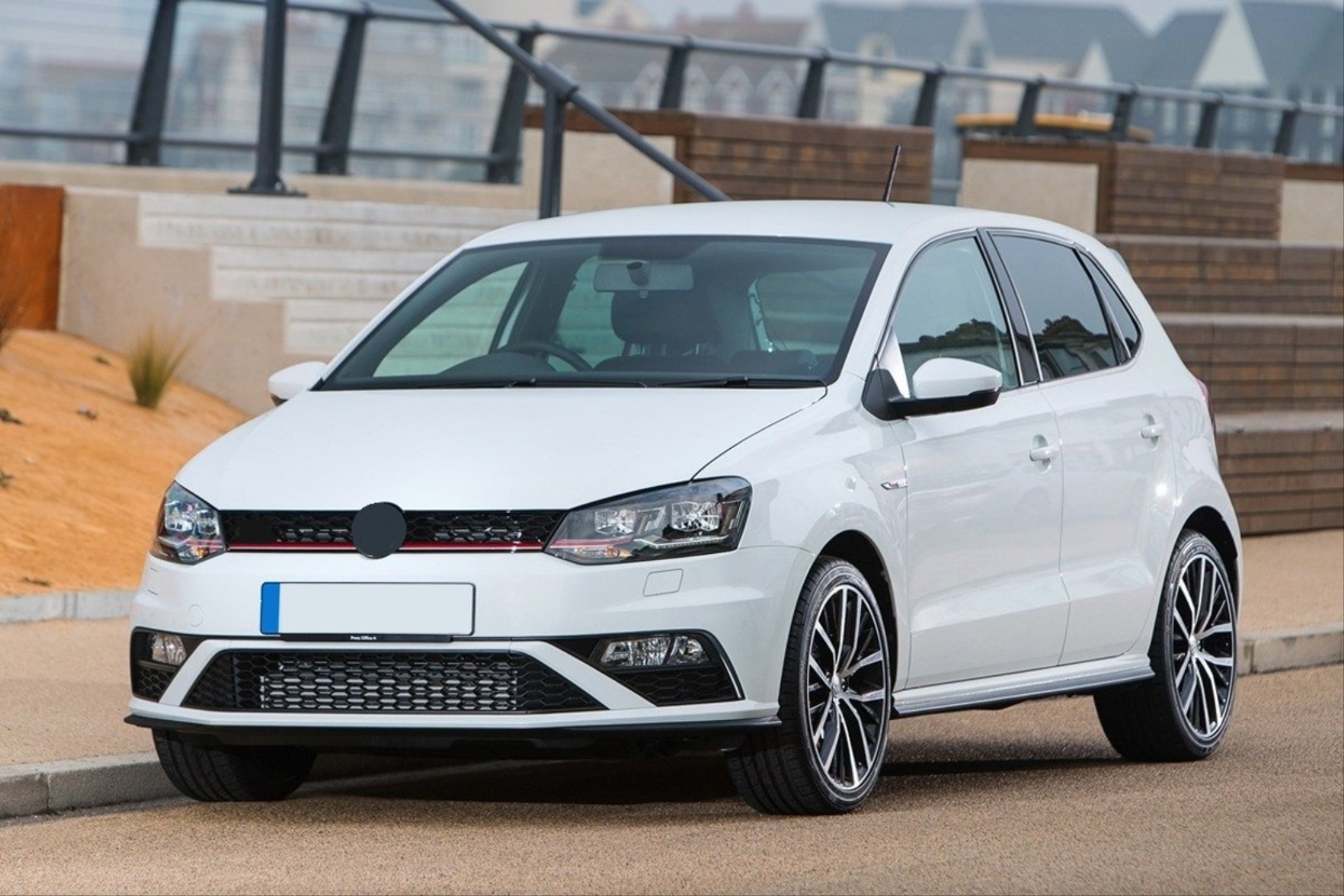 Volkswagen Polo 6R/6C (2010-2017) Makyajlı GTI Ön Tampon ve Panjur Seti 3