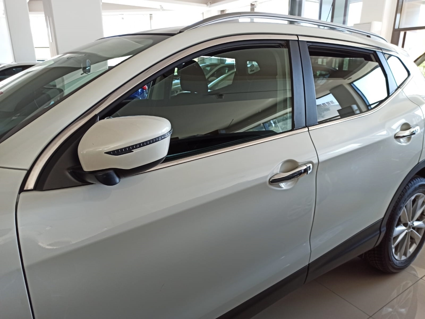 Nissan Qashqai 2014-2020 İçin Uyumlu Kapı Kolu Krom 4