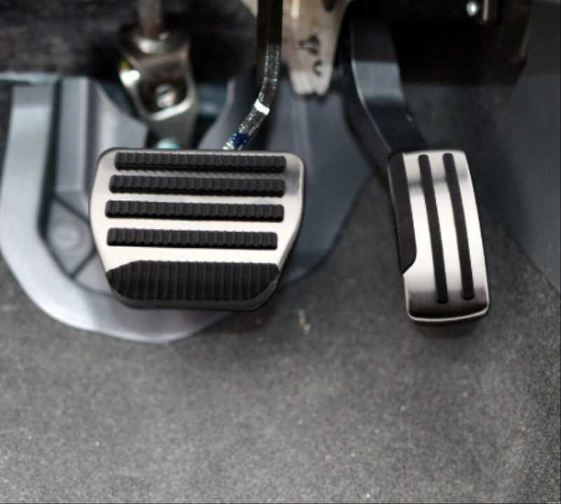 Nissan Qashqai/X-Trail AT Pedal Set 2